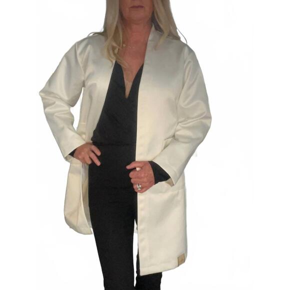 NEW PRETTY RUGGED prada satin jacket in white